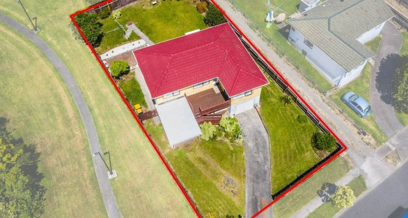 13 Elvira Place, Ranui, Auckland - Carousel 1