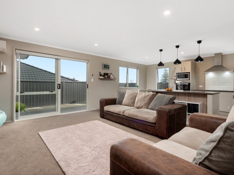 14 Watene Way, Welcome Bay, Tauranga - Carousel 2