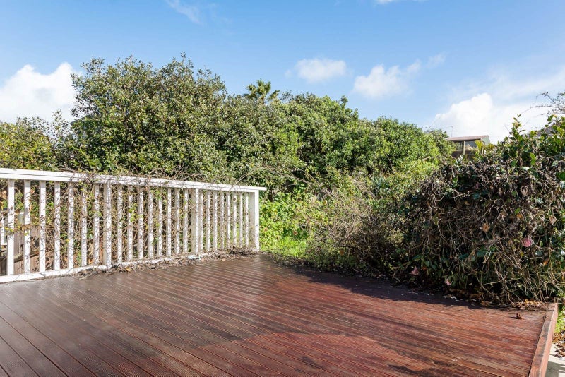 15 Martin Crescent, Northcote, Auckland - Carousel 15