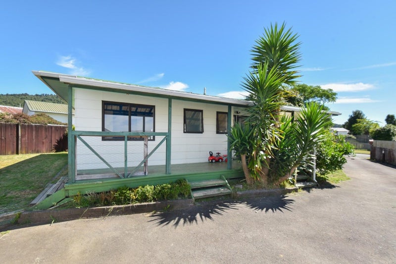 12 Ruby Place, Pukehangi, Rotorua - Carousel 1