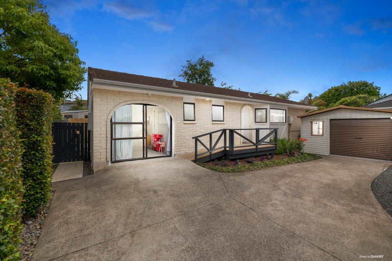 22A Albatross Road, Red Beach, Whangaparāoa - Carousel 1