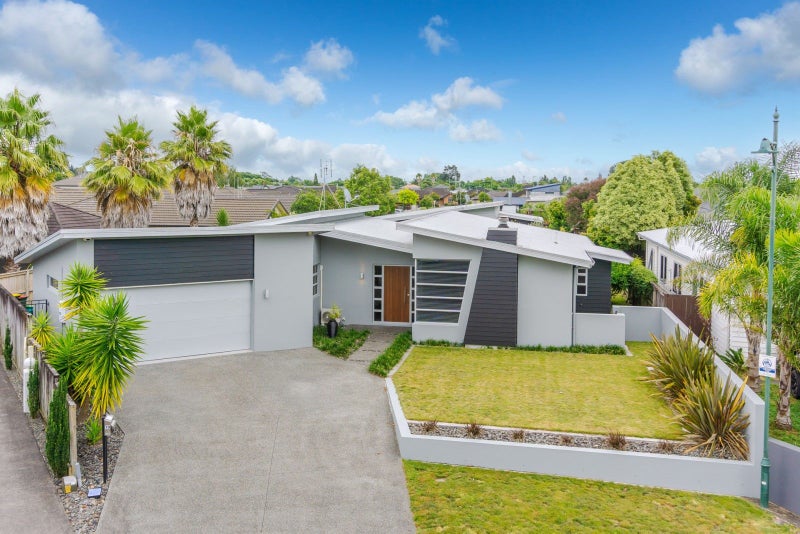 19 Shalimar Place, Huntington, Hamilton - Carousel 1