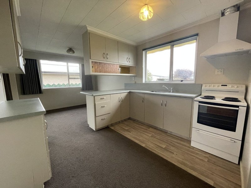 61 O'Byrne Place, Waikiwi, Invercargill - Carousel 2