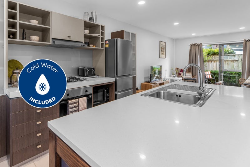 66/21 Hunters Park Drive, Three Kings, Auckland - Carousel 2