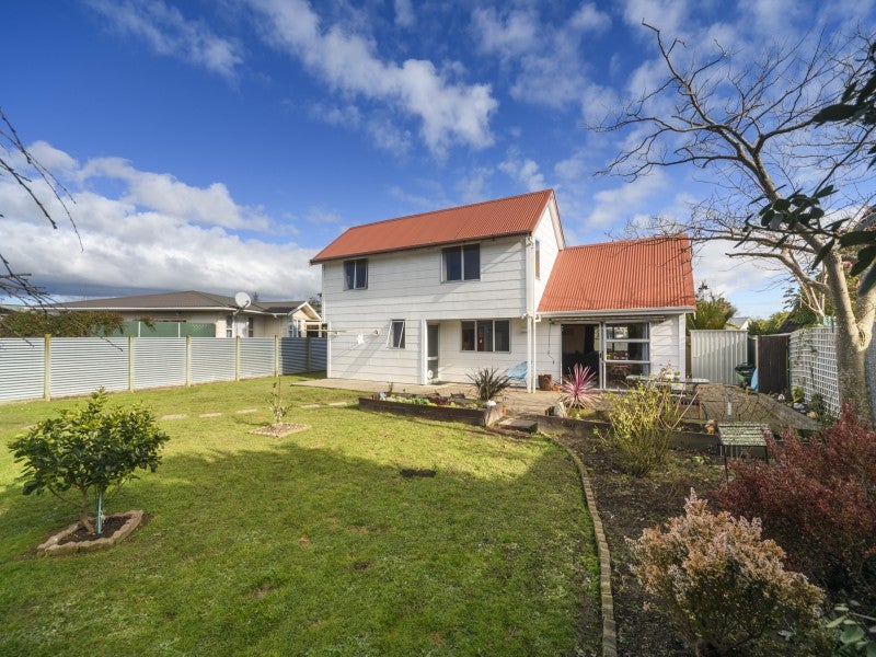 3 Dampier Avenue, Awapuni, Palmerston North - Carousel 2