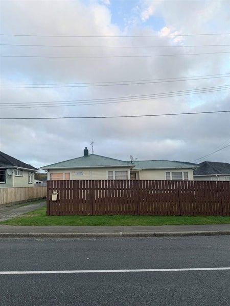 4 Castlerea Street, Wainuiomata, Lower Hutt - Carousel 12