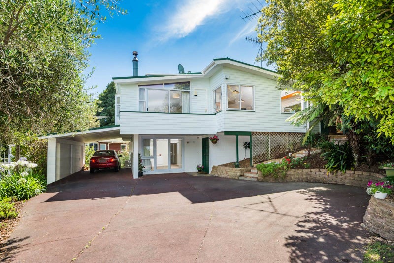 31 Martin Crescent, Northcote, Auckland - Carousel 46