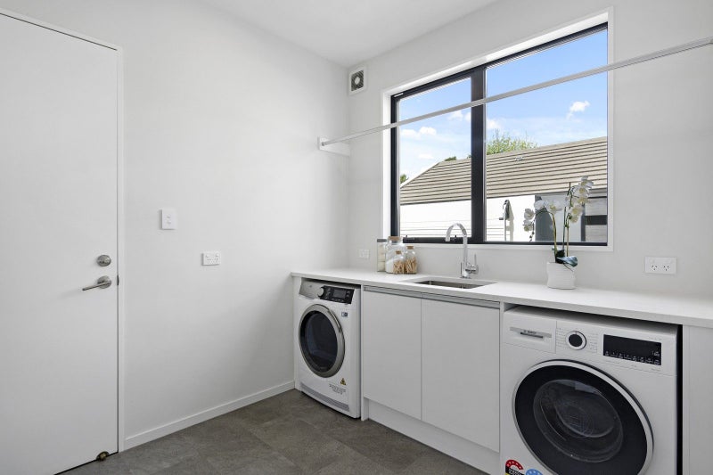 1/28 Jeffreys Road, Fendalton, Christchurch - Carousel 27