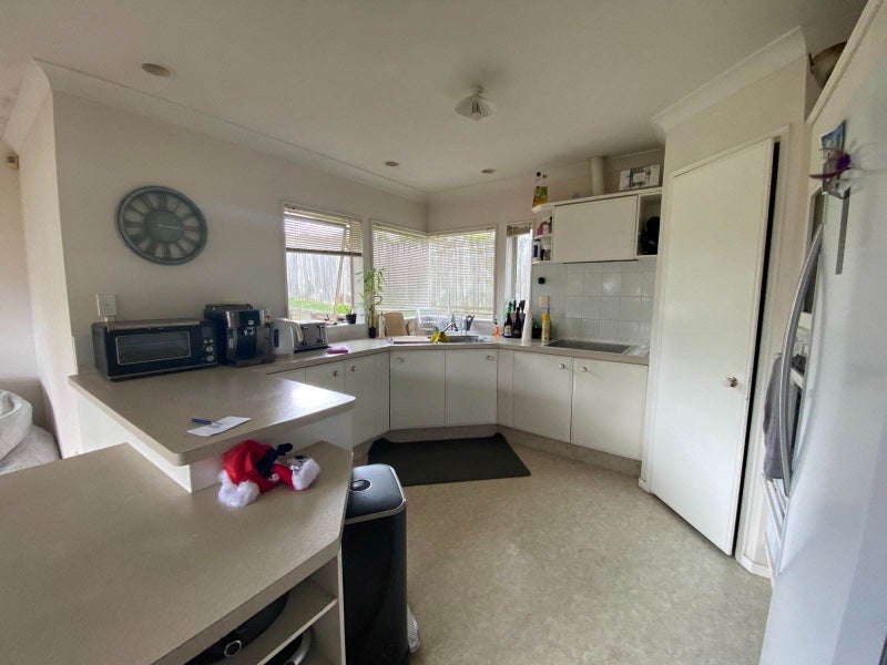 49 Orangewood Drive, Northpark, Auckland - Carousel 4