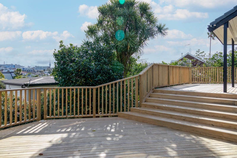 28A Seaview Road, Remuera, Auckland - Carousel 2