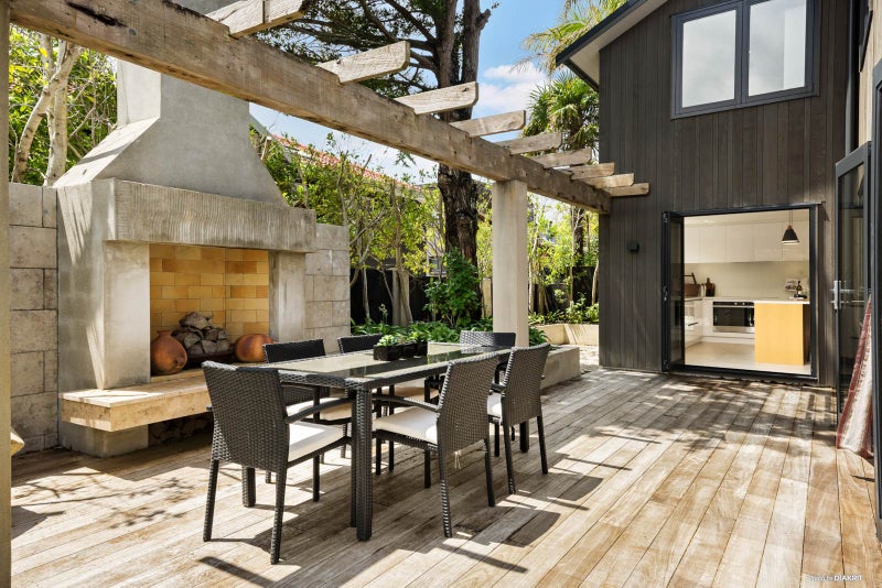 2/2 Hauraki Road, Hauraki, Auckland - Carousel 2