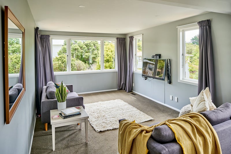 23 Trebann Street, Paparangi, Wellington - Carousel 2