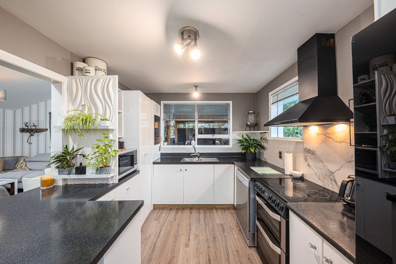 27 Jenkins Avenue, Redwood, Christchurch - Carousel 2