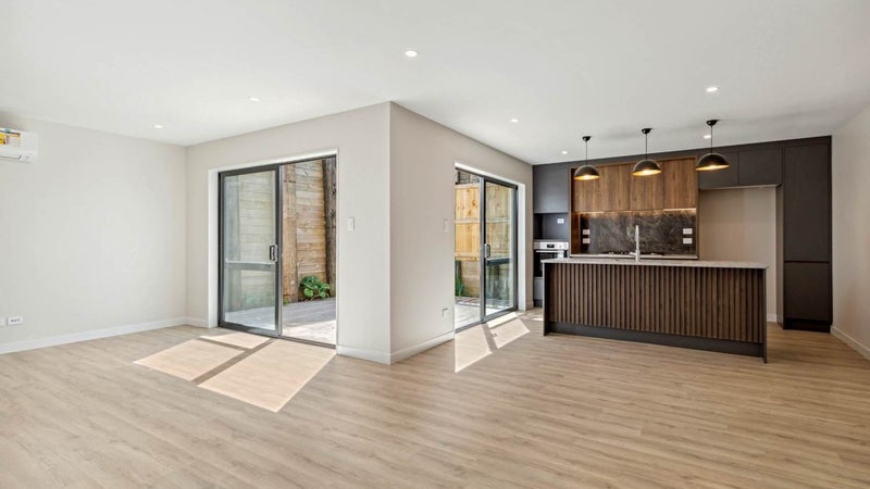 24A City View Terrace, Birkenhead, Auckland - Carousel 1