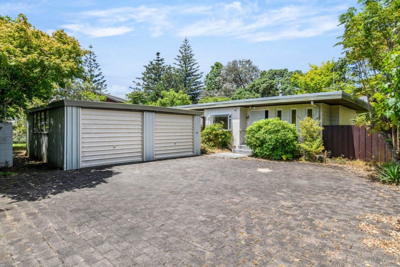 10 Wanaka Place, Pakuranga Heights, Auckland - Carousel 2