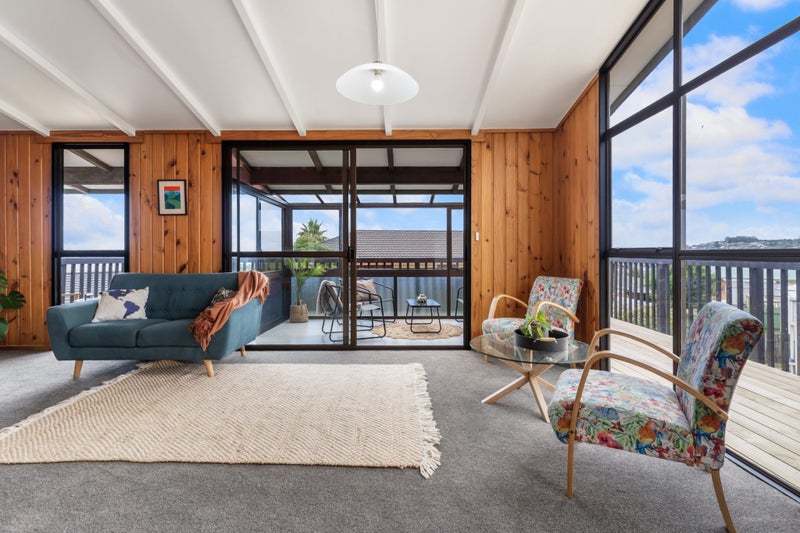 203 Hibiscus Coast Hwy, Red Beach, Whangaparāoa - Carousel 2