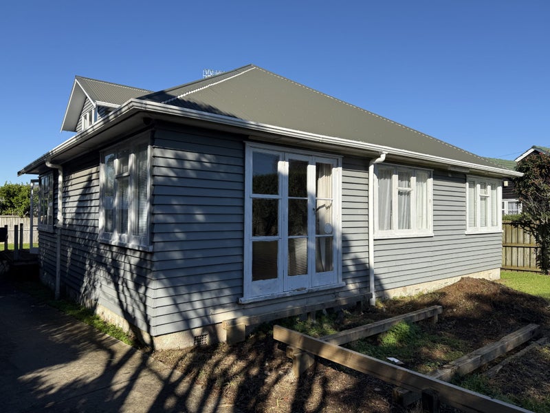 32 Aliford Avenue, One Tree Hill, Auckland - Carousel 2