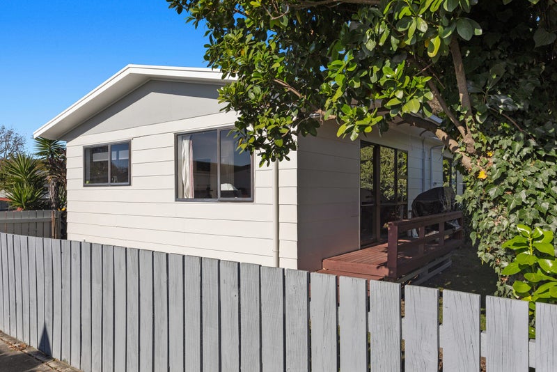 2/3 Paul Street, Whakatane, Whakatāne - Carousel 1