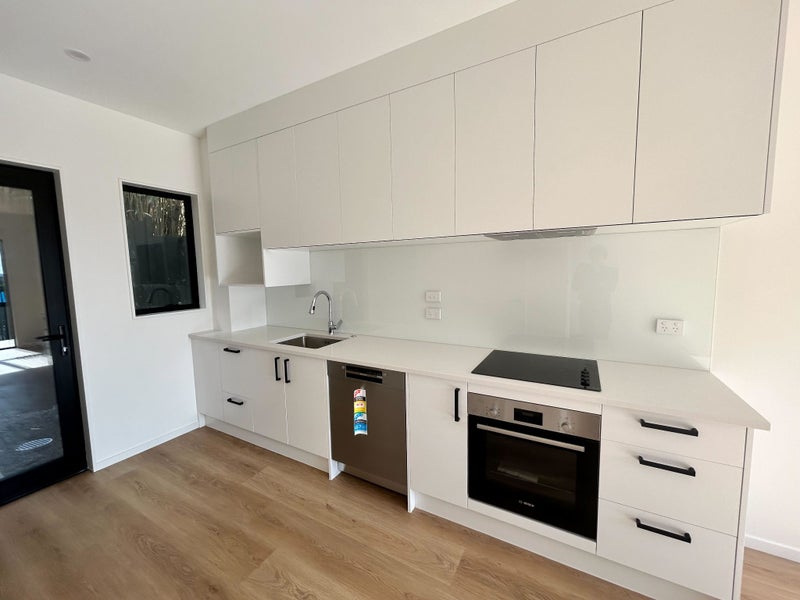 16/27 Glenorchy Street, Glen Eden, Auckland - Carousel 2