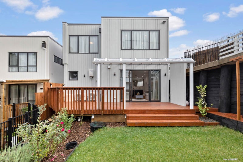 2 Mohaka Way, Albany Heights, Auckland - Carousel 1