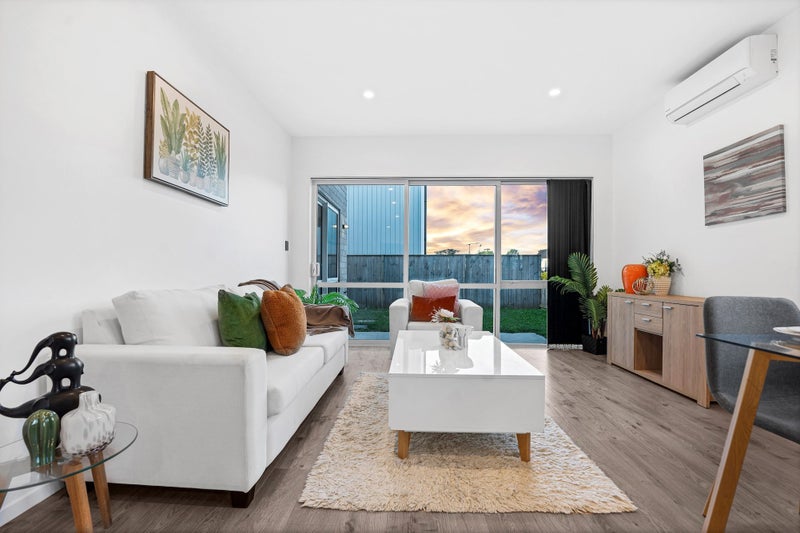 20 Herekino Street, Westgate, Auckland - Carousel 2