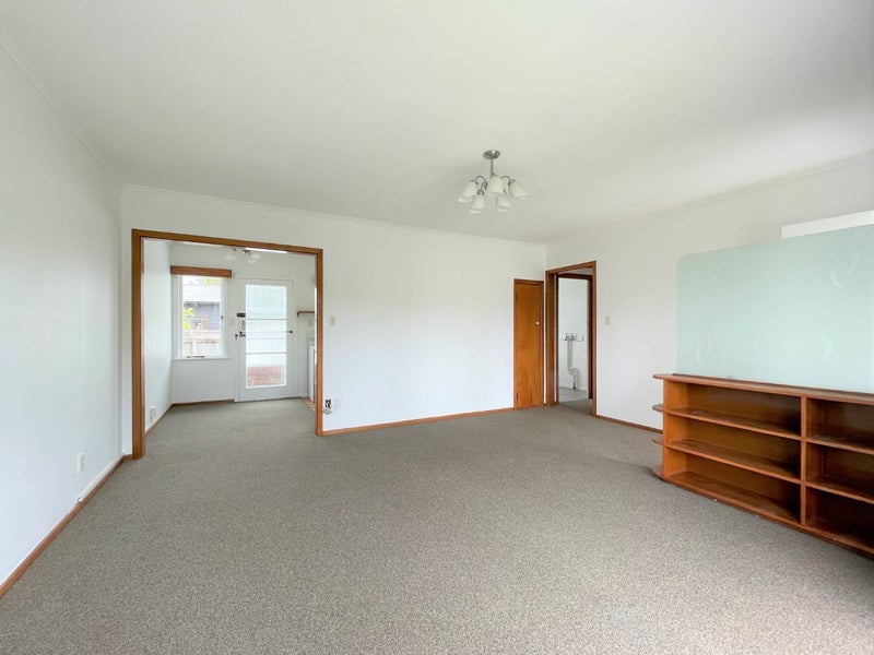 3 Middlesex Road, Waterview, Auckland - Carousel 2