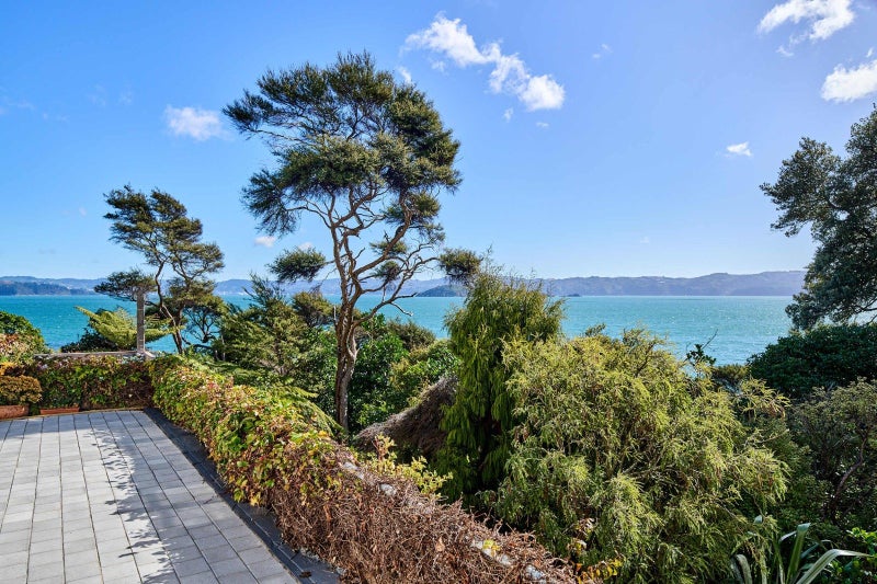 2 Mahina Road, Mahina Bay, Lower Hutt - Carousel 32