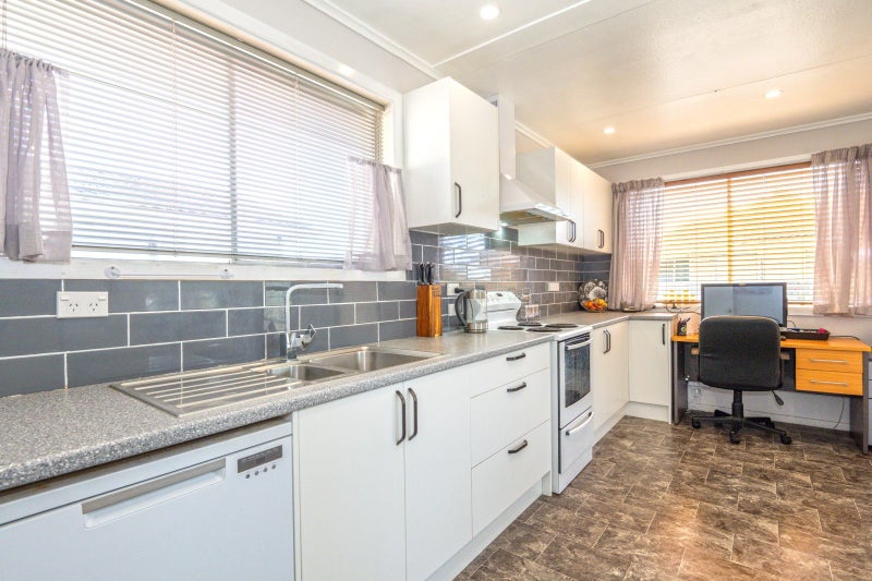 504 Brunswick Street, Saint Leonards, Hastings - Carousel 2