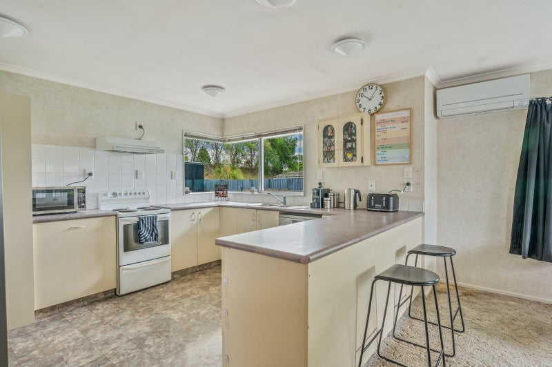 58A Downing Avenue, Pirimai, Napier - Carousel 2