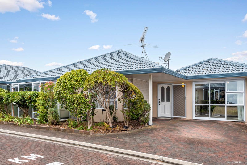 27/10 Gerard Way, Meadowbank, Auckland - Carousel 1