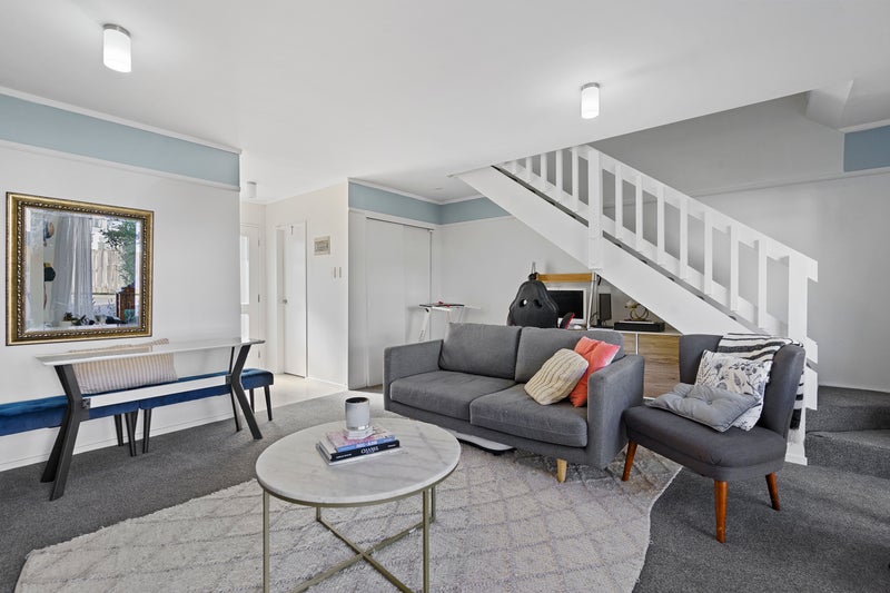 2/22 Mason Street, Moera, Lower Hutt - Carousel 2