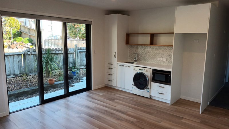 887 Whangaparaoa Road, Manly, Whangaparaoa - Carousel 2