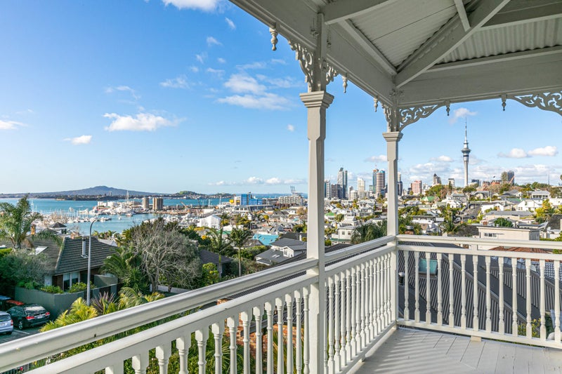 1 Westwood Terrace, Saint Marys Bay, Auckland - Carousel 2