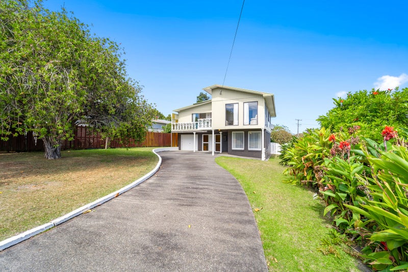1405 Whangaparaoa Road, Army Bay, Whangaparaoa - Carousel 2