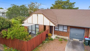 1/77 Blockhouse Bay Road, Avondale, Auckland - Carousel 1