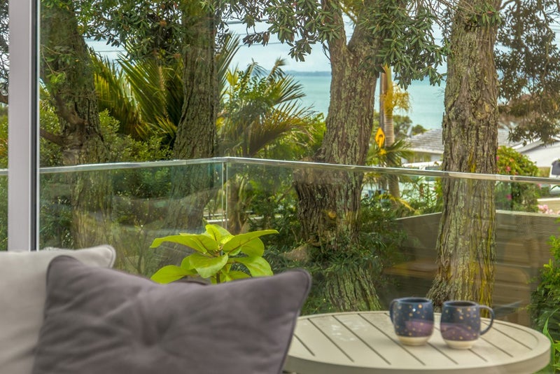 2/42 Beach Road, Castor Bay, Auckland - Carousel 15