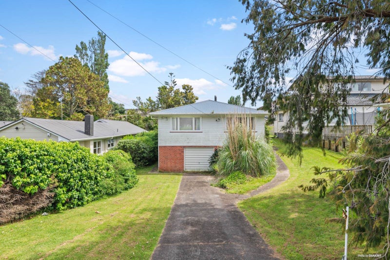 19 Bardia Street, Belmont, Auckland - Carousel 1