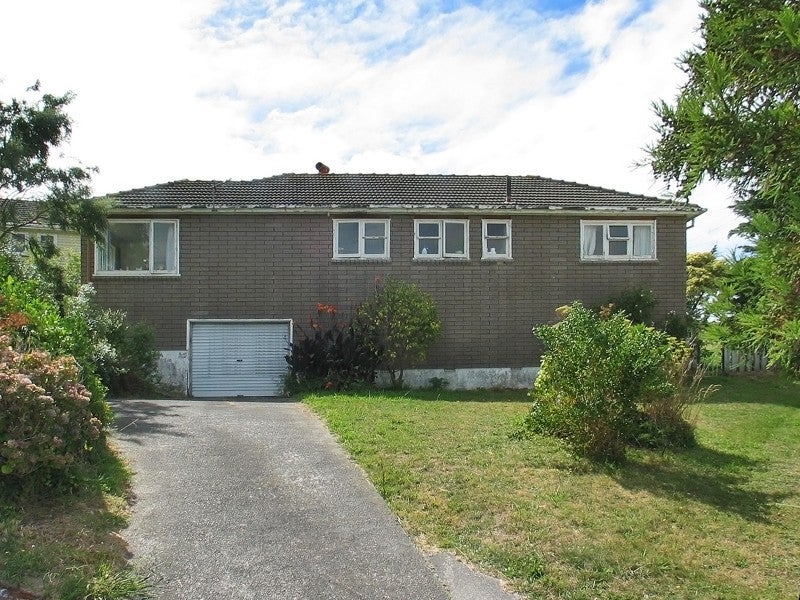 21 Morere Street, Titahi Bay, Porirua - Carousel 1