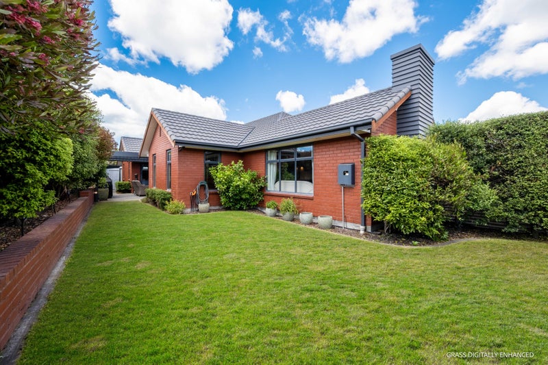 40 Titirangi Crescent, Parklands, Christchurch - Carousel 1