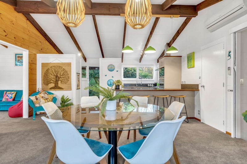 44 Grand Vue Road, Kawaha Point, Rotorua - Carousel 1