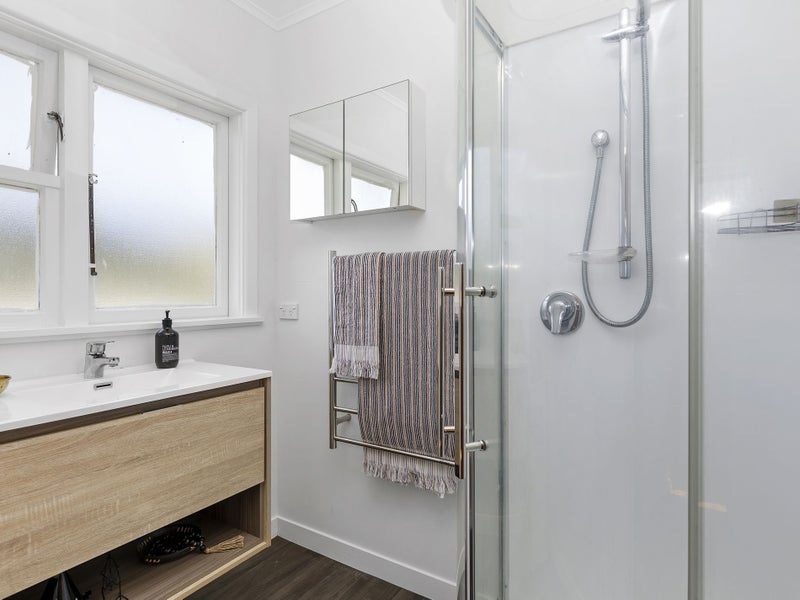 11C MacLean Street, Wallaceville, Upper Hutt - Carousel 2