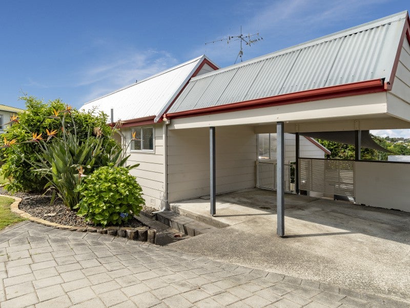 32 Sherwood Street, Bellevue, Tauranga - Carousel 1