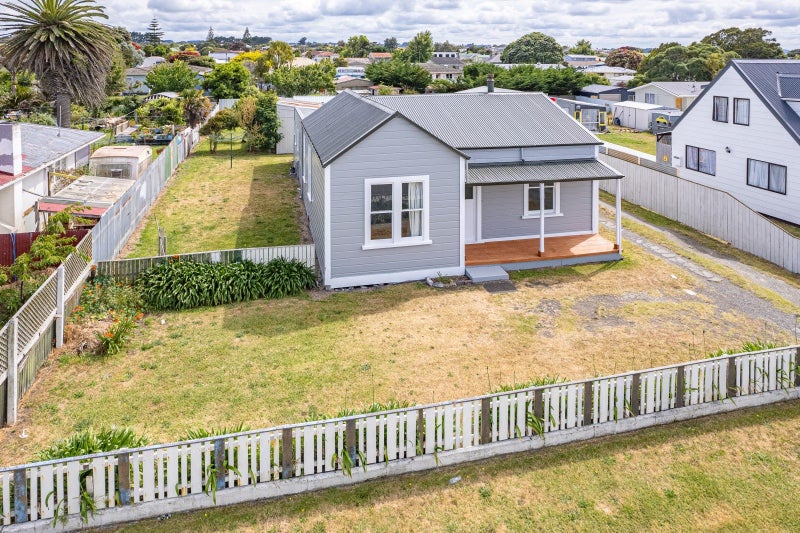 86 Hinau Street, Castlecliff, Whanganui - Carousel 1