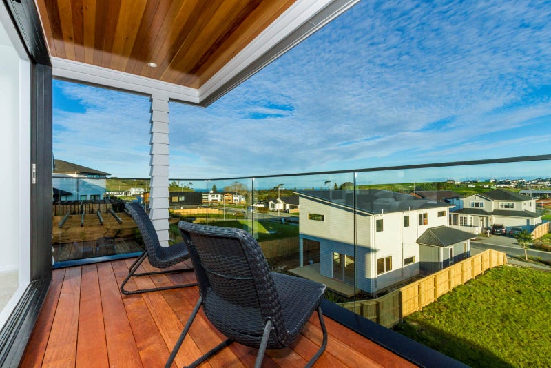 19 Tawatawa Street, Long Bay, Auckland - Carousel 2