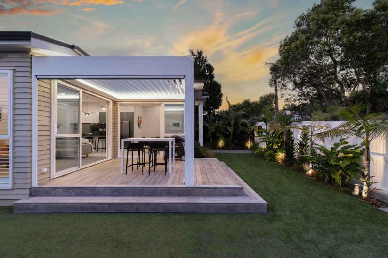 61 Walford Road, Point Chevalier, Auckland  - Carousel 1