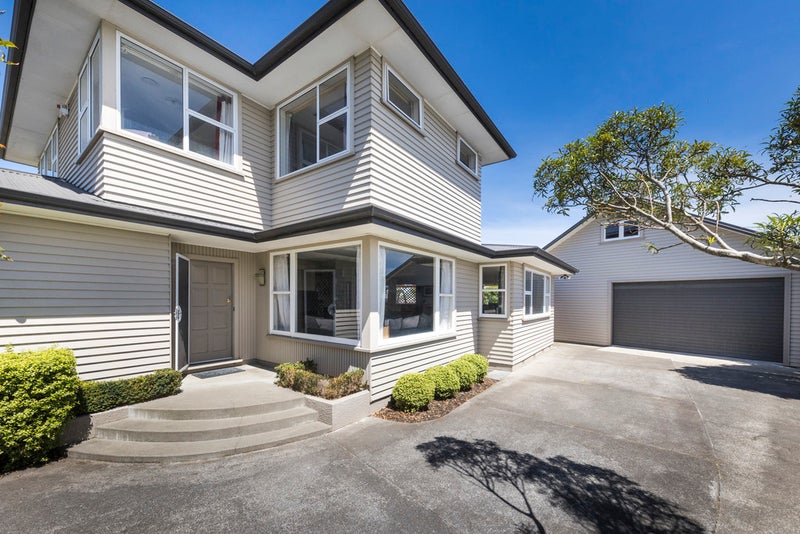 5 Wairau Place, Kelvin Grove, Palmerston North - Carousel 1
