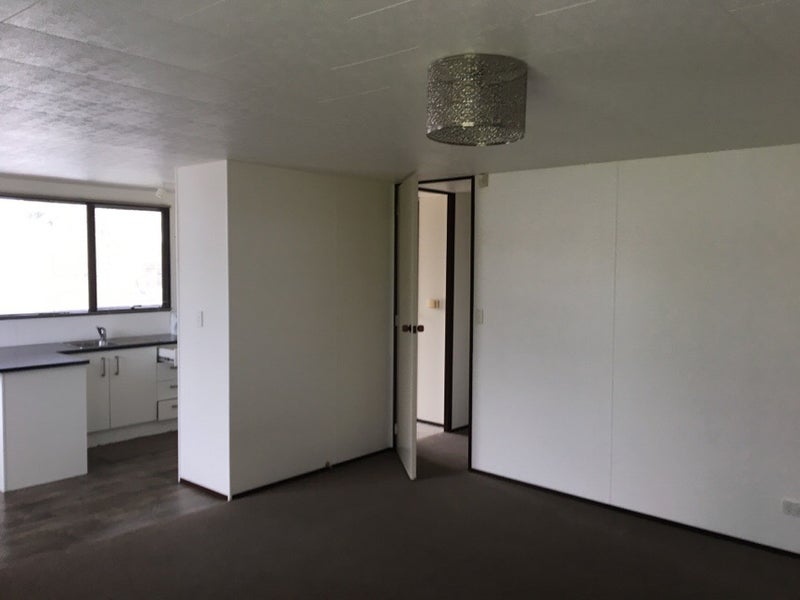 2/8 Nearco Street, Randwick Park, Auckland - Carousel 1