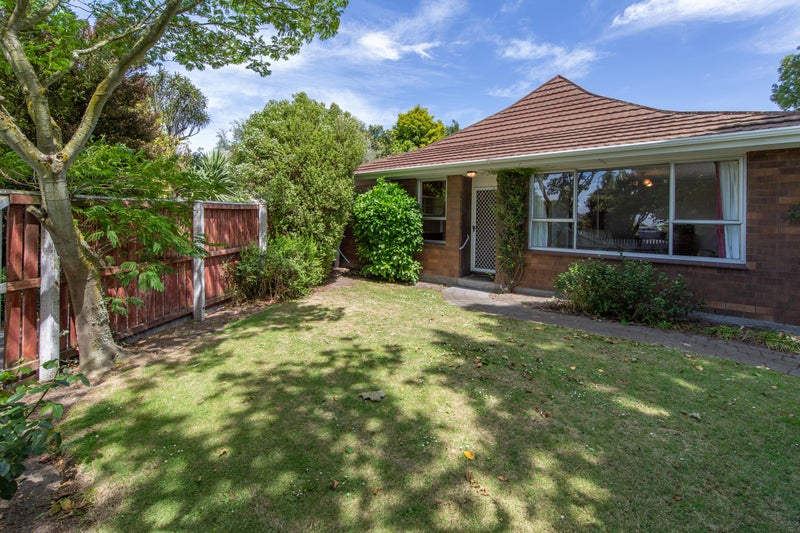 1/6 SYCAMORE LANE, Sockburn, Christchurch - Carousel 1