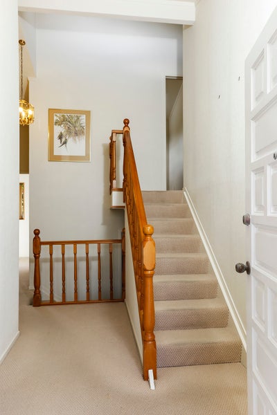 9 Venus Place, Half Moon Bay, Auckland - Carousel 2