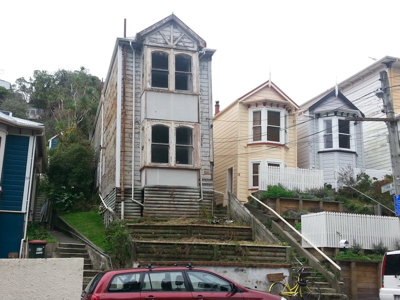 37 Honiana Te Puni Street, Aro Valley, Wellington - Carousel 1